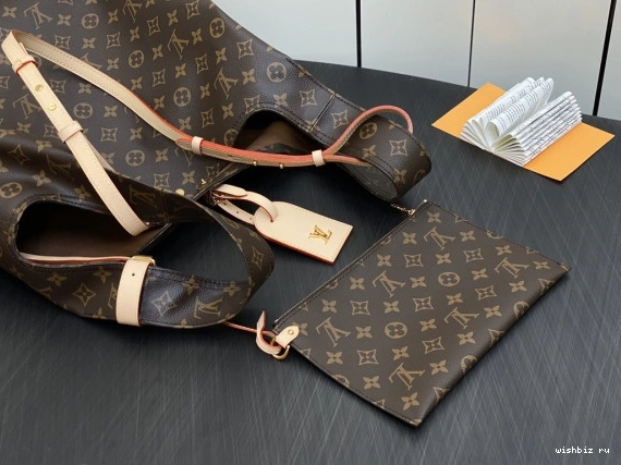 WIS LOUIS Atlantis VUITTON GM 0905